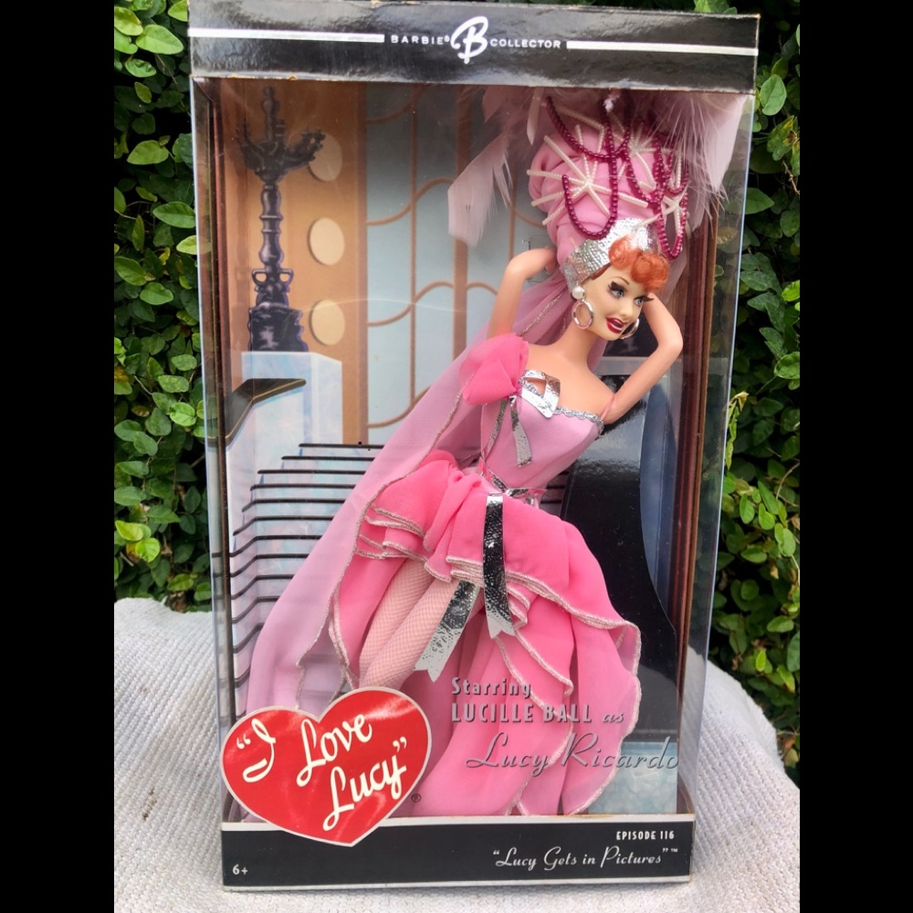 2006 I Love Lucy Lucy Episode 116 LUCY GETS IN PICTURES Barbie doll collector